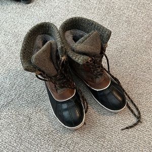 Dream Pairs Insulated Snow Boots // Size 9